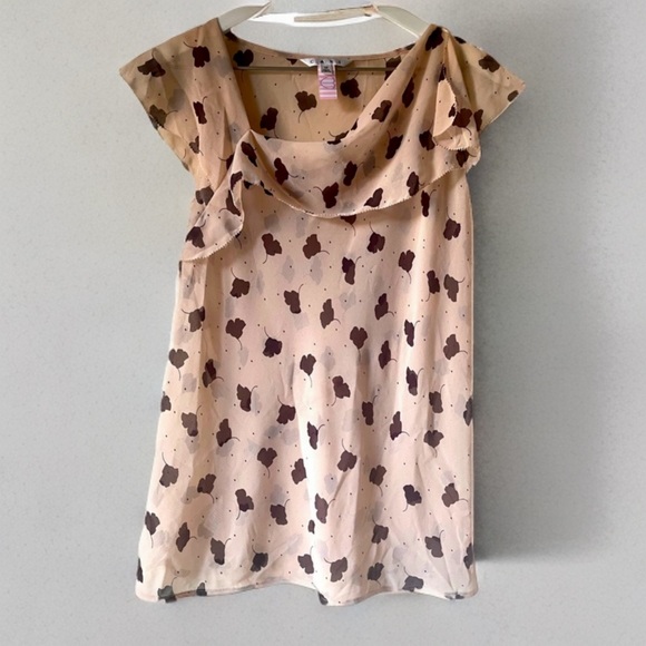 CAbi Tops - Cabi Ginkgo Leaf Blouse